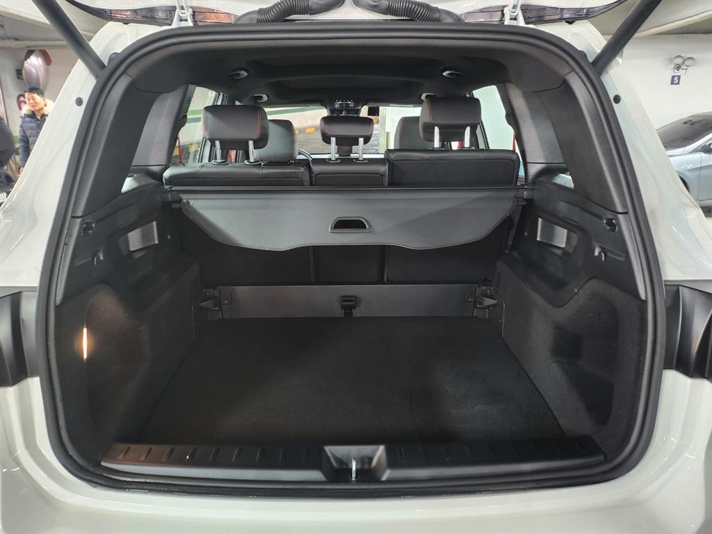 Mercedes Benz GLB Class - Vista 5