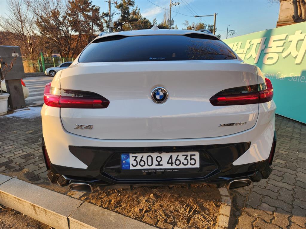 BMW X4 - Vista 4
