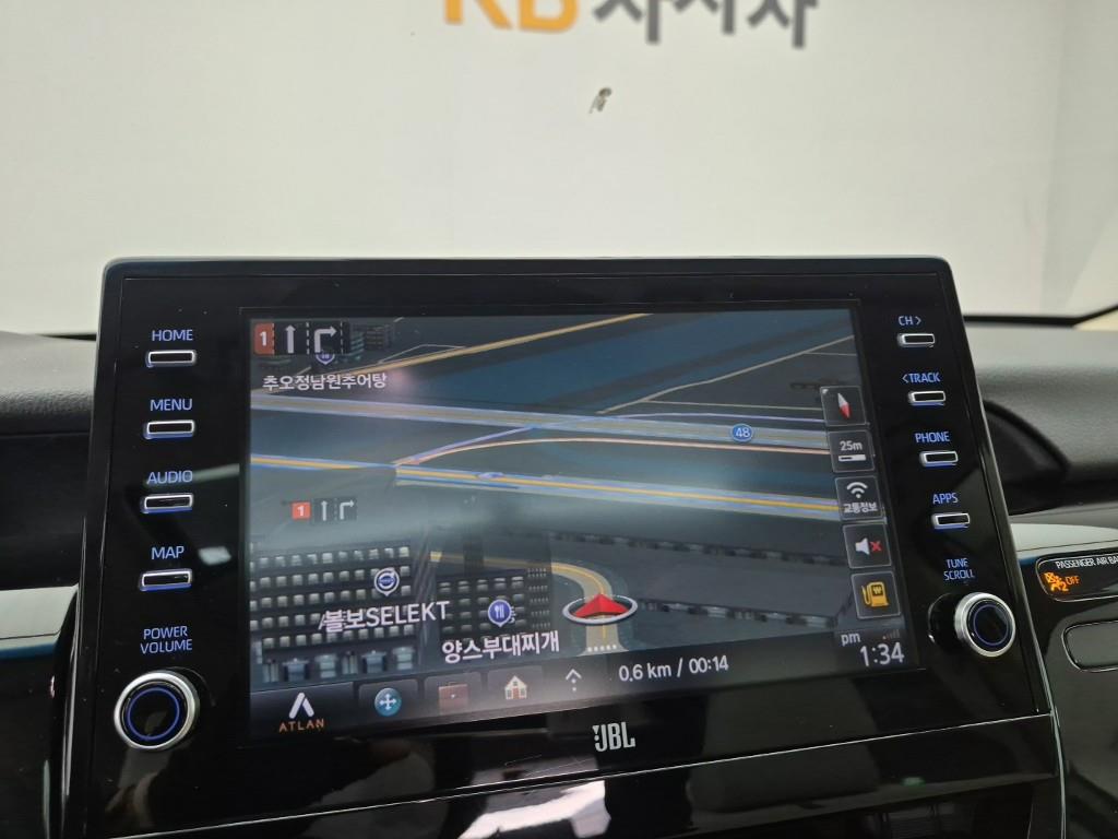 Toyota Camry 2022 Café - Importación desde Corea - HF Imports Iquique - Foto 14