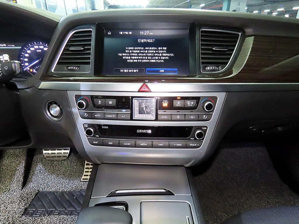 Genesis G80 - Vista 11