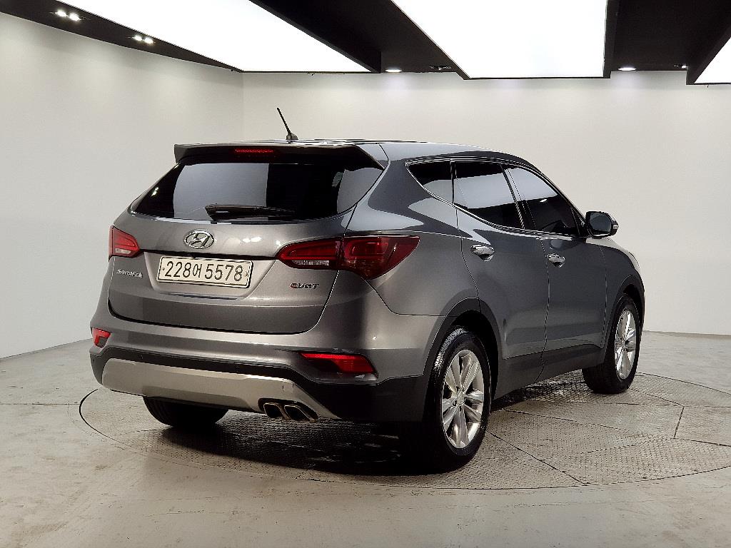 HYUNDAI Santa Fe - Vista 4