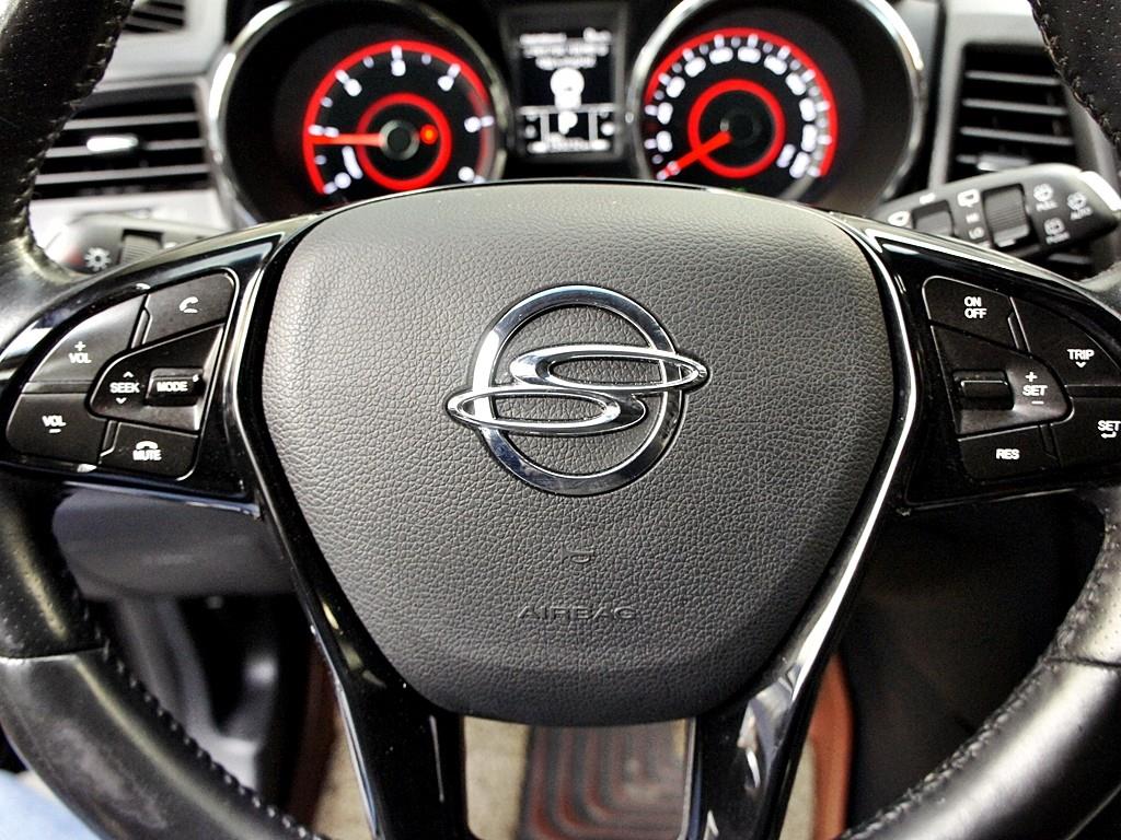 Ssangyong Tivoli 2018 Negro - Importación desde Corea - HF Imports Iquique - Foto 8