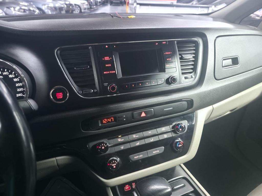 KIA Carnival 2018 Negro - Importación desde Corea - HF Imports Iquique - Foto 14