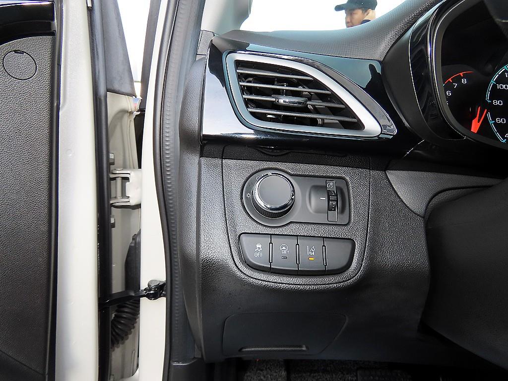 Chevrolet Spark - Vista 12