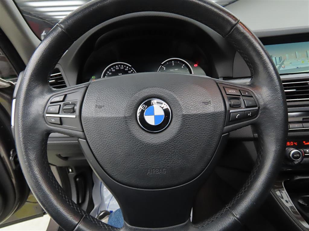 BMW 5 Series - Vista 8