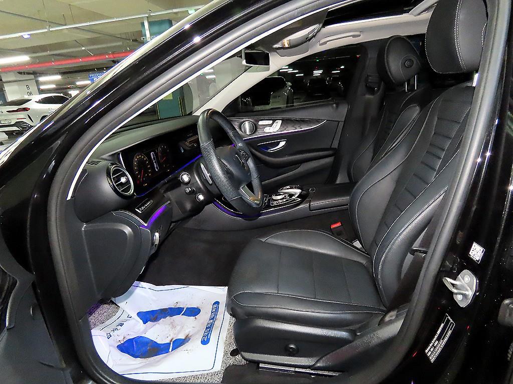 Mercedes Benz E class - Vista 6