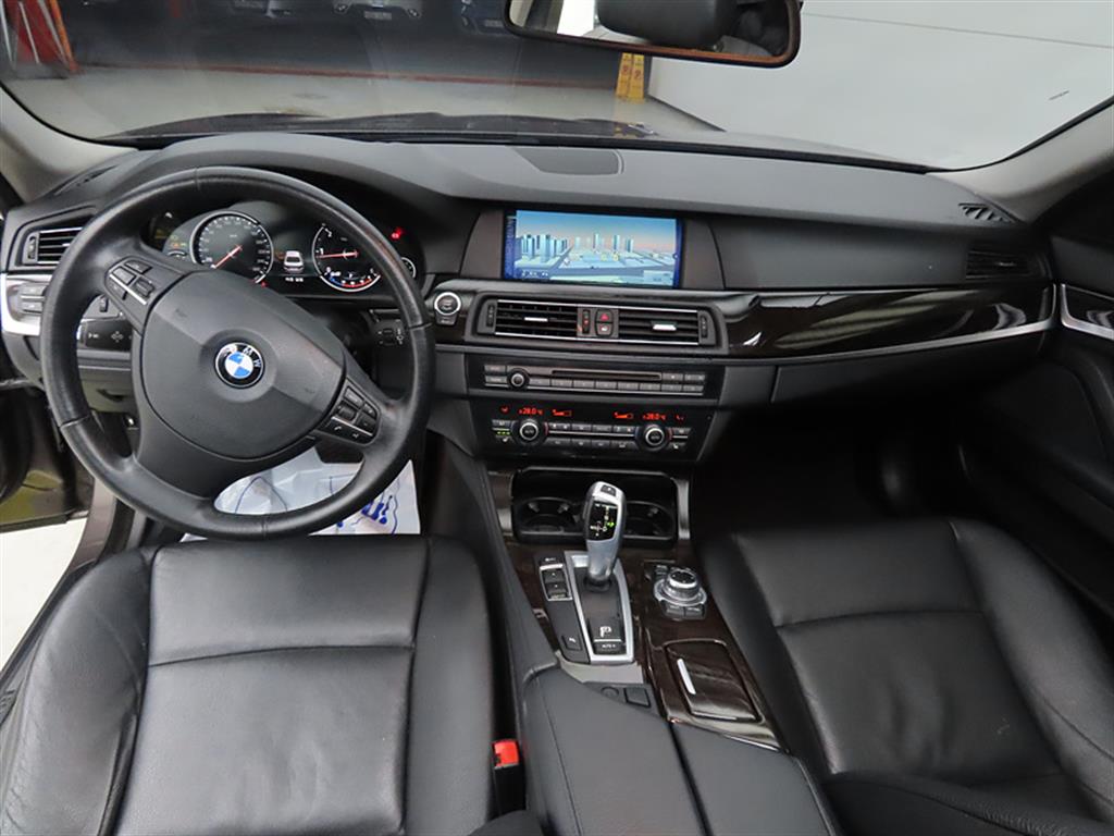 BMW 5 Series - Vista 7