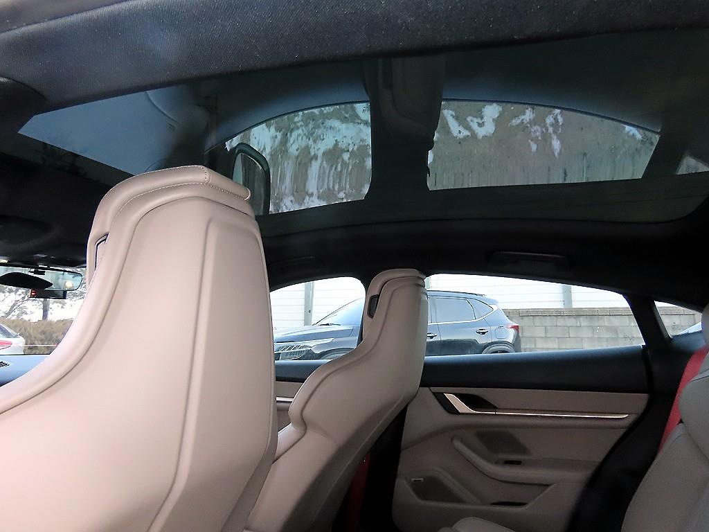 Porsche Taycan 2021 Negro - Importación desde Corea - HF Imports Iquique - Foto 17