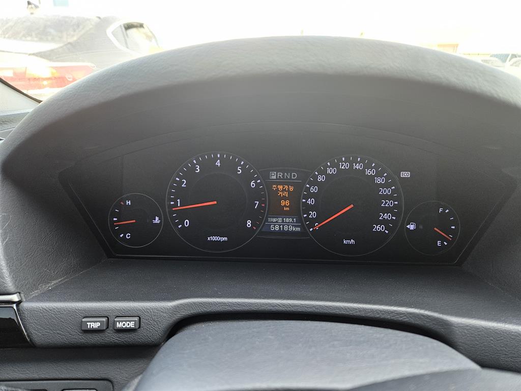 KIA Opirus - Vista 3