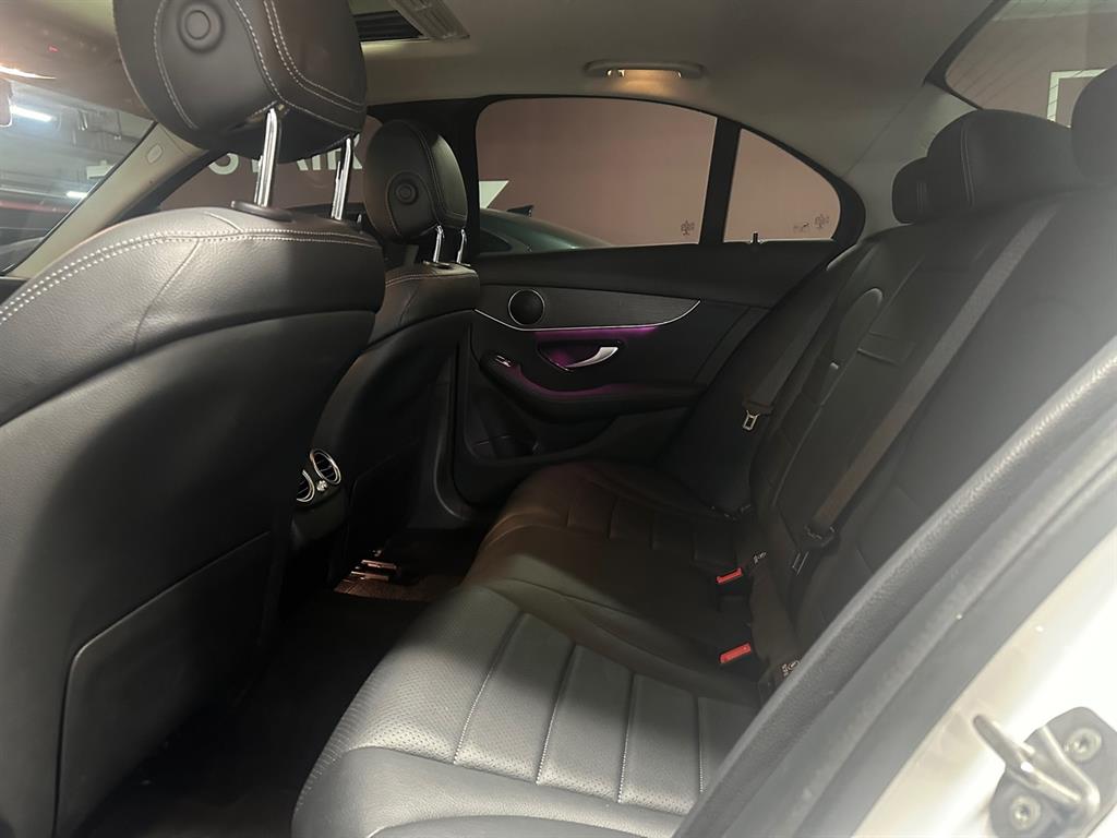 Mercedes Benz C Class - Vista 10