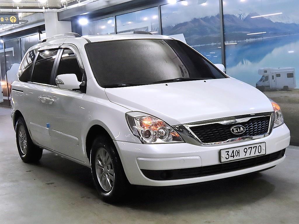 KIA Carnival 2013 Blanco - Importación desde Corea - HF Imports Iquique - Foto 1