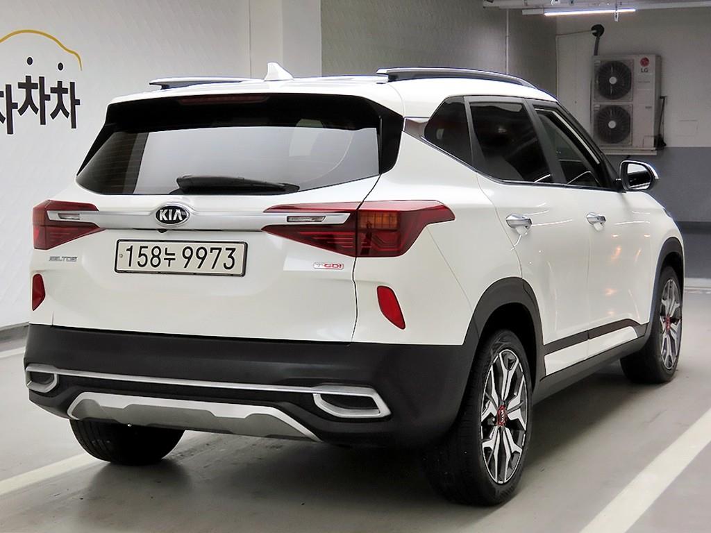 KIA Seltos - Vista 4