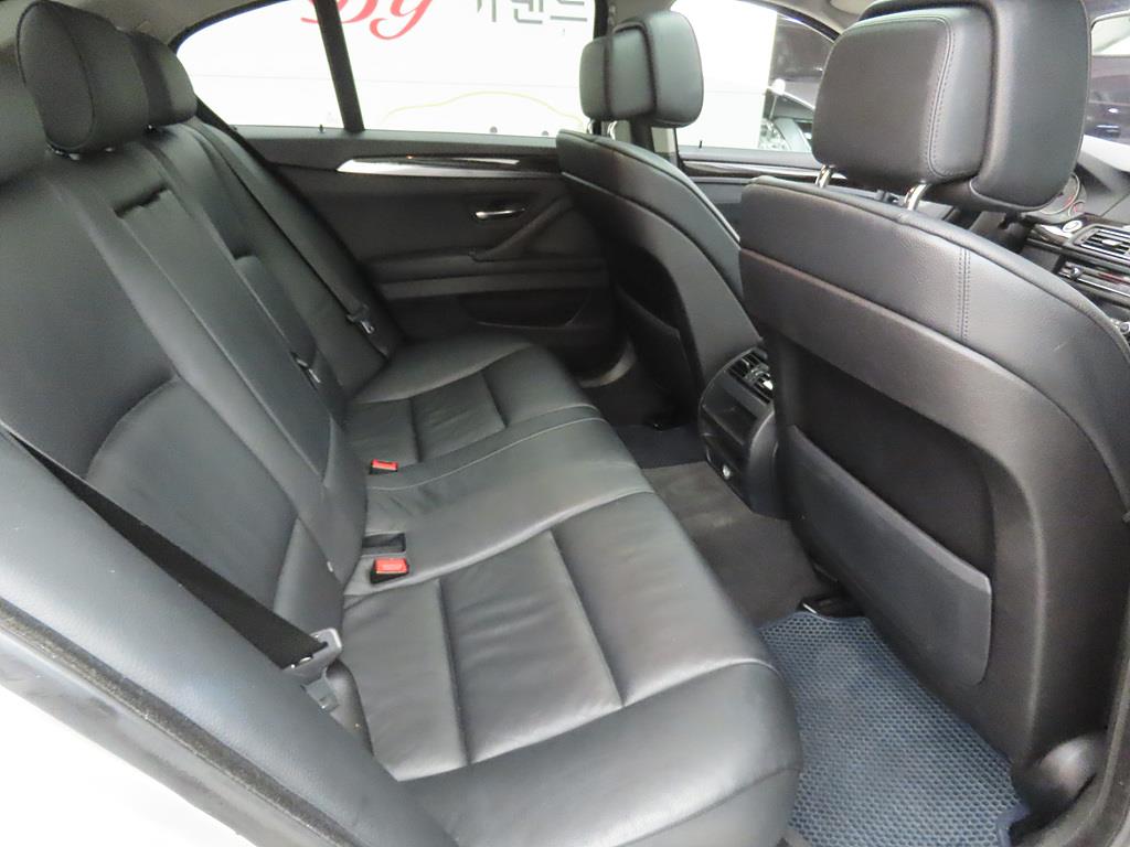 BMW 5 Series - Vista 7