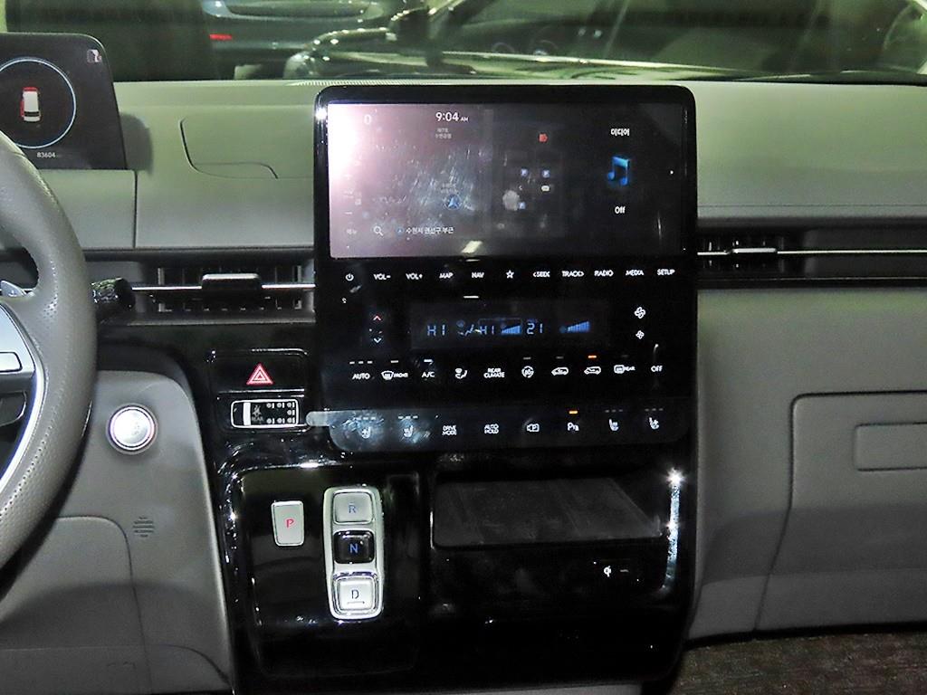 HYUNDAI Staria - Vista 11