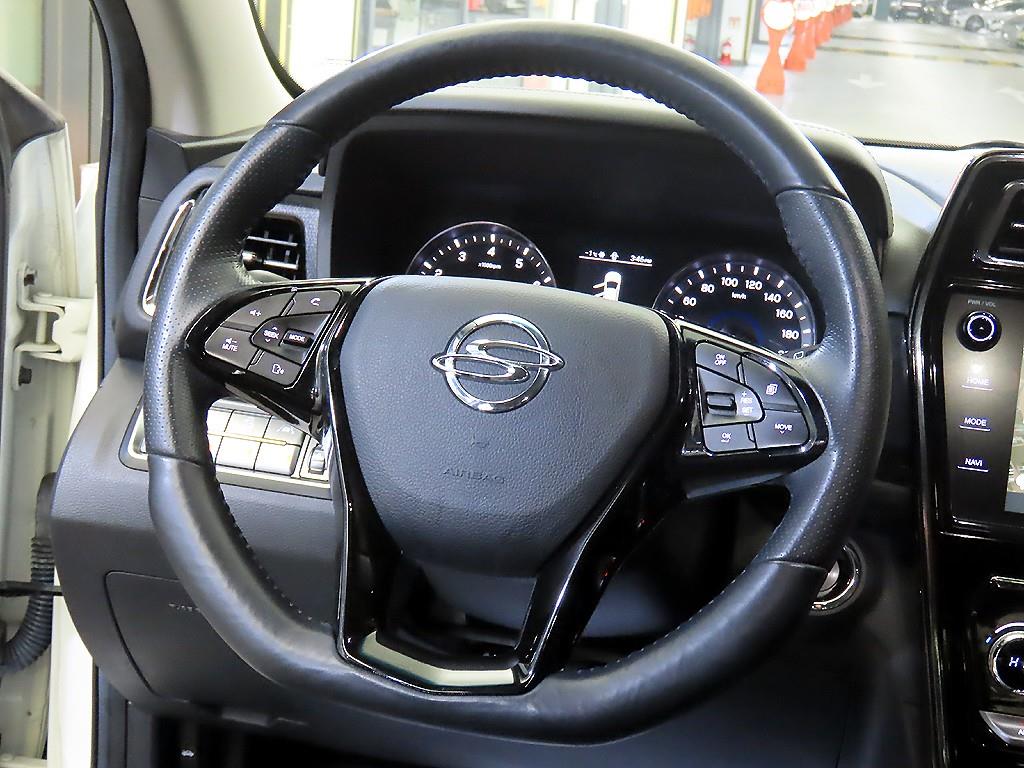 Ssangyong Tivoli - Vista 8