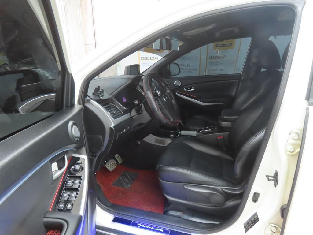 Ssangyong Korando - Vista 5