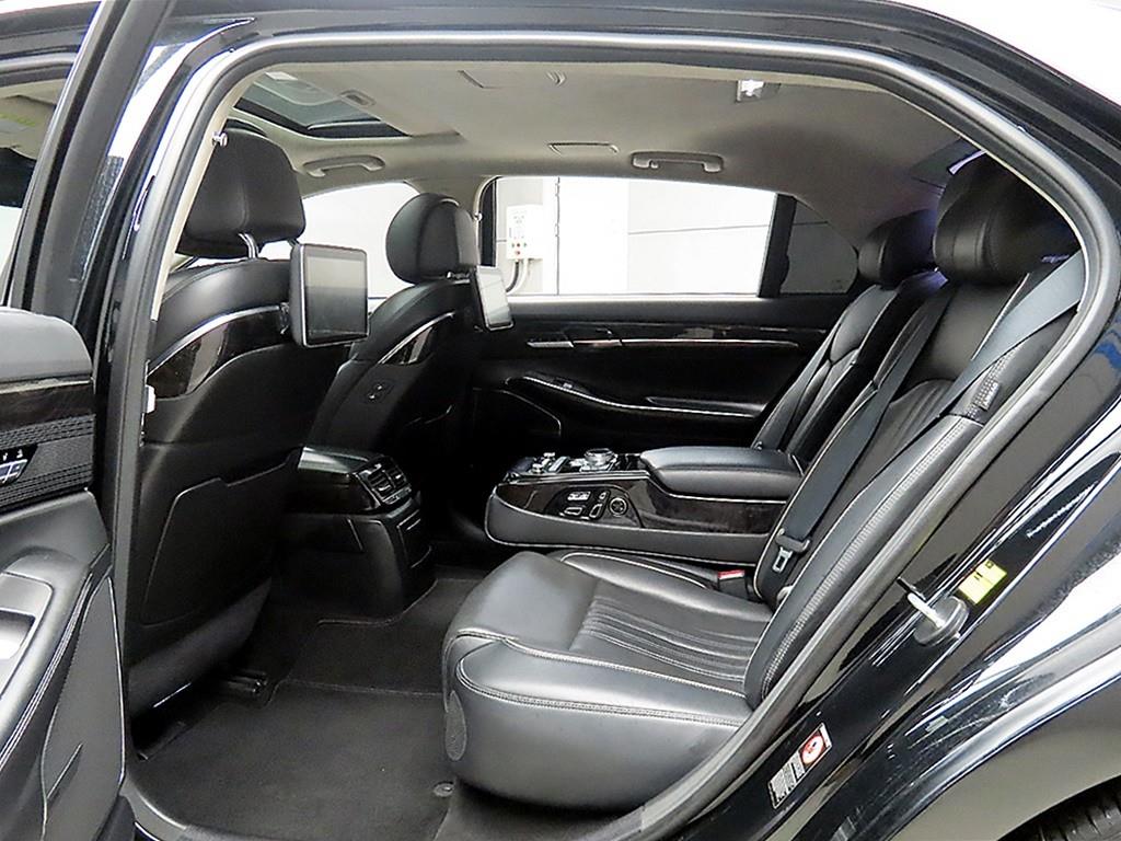 Genesis EQ900 - Vista 6