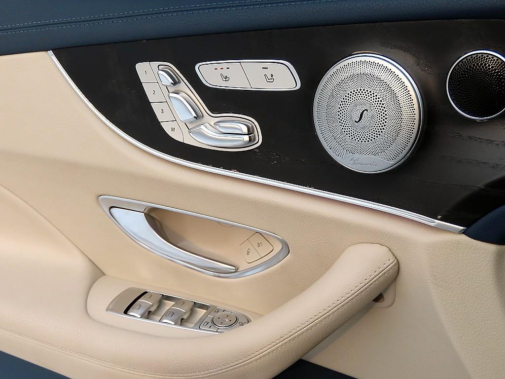 Mercedes Benz E class - Vista 12