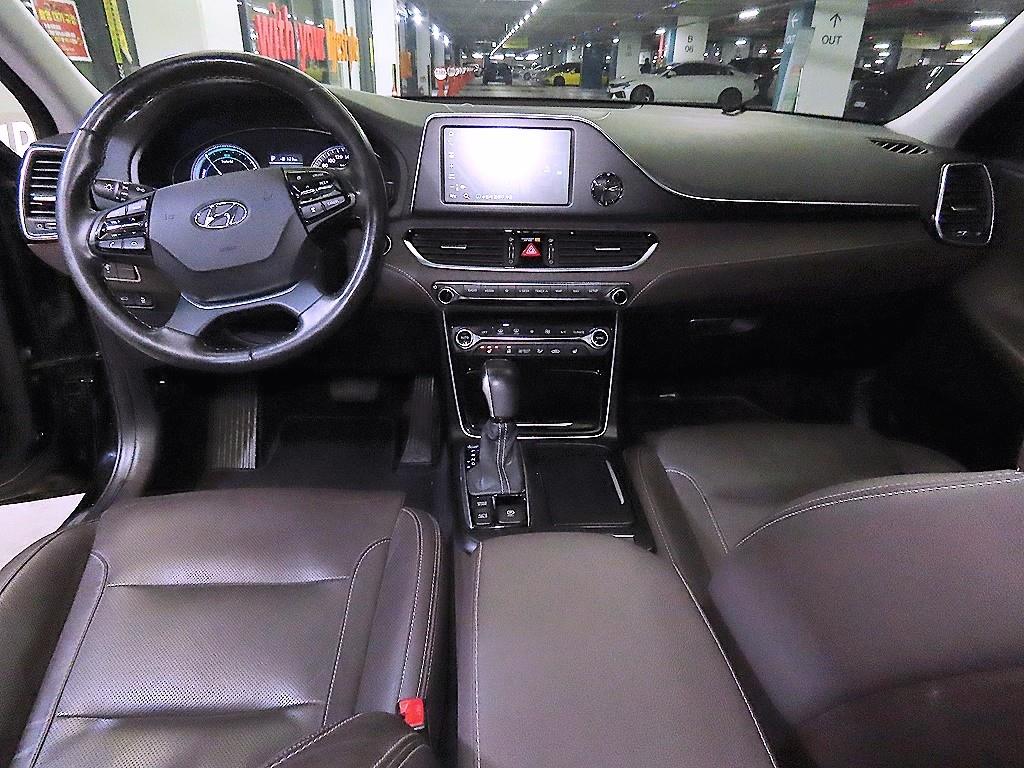 HYUNDAI Grandeur - Vista 10