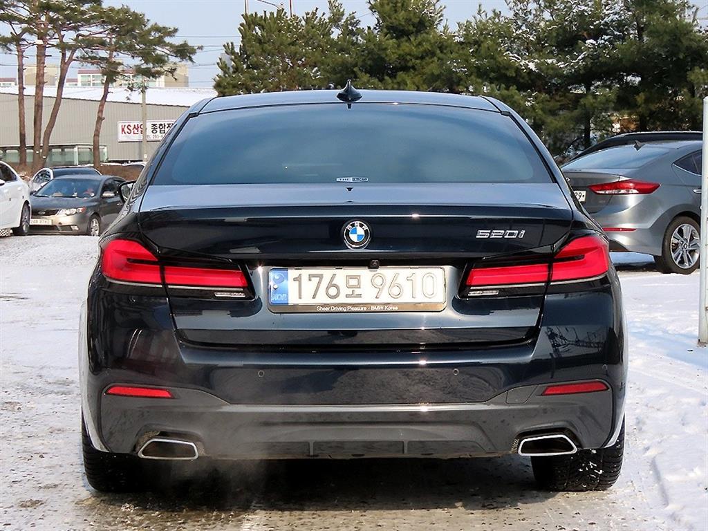 BMW 5 Series - Vista 4