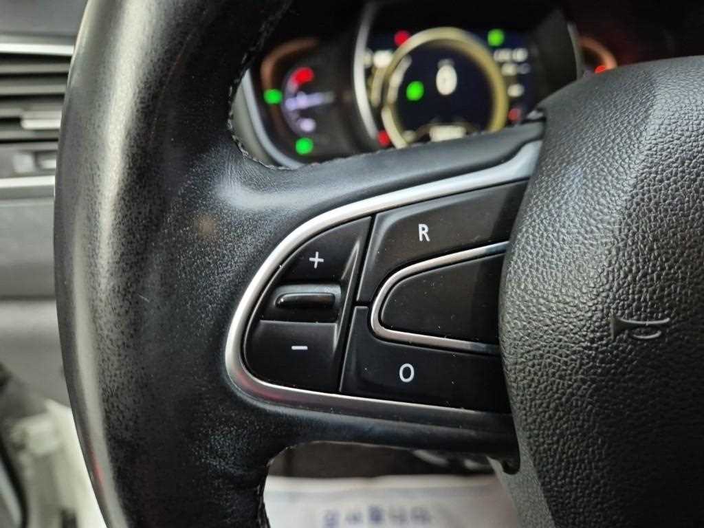 SAMSUNG QM6 2017 Blanco - Importación desde Corea - HF Imports Iquique - Foto 15