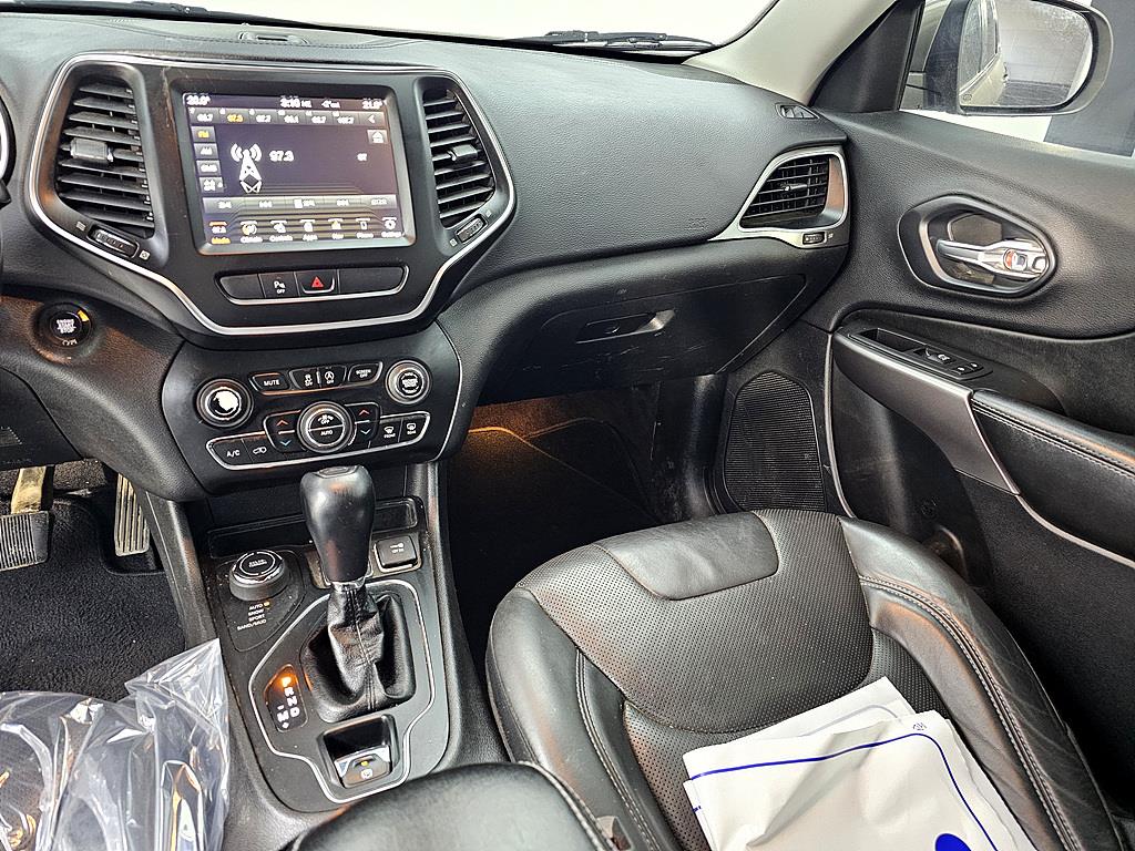 Jeep Cherokee - Vista 10