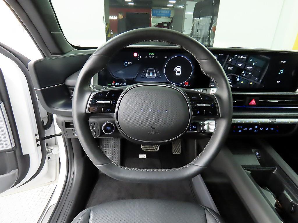 HYUNDAI Ioniq 6 - Vista 9