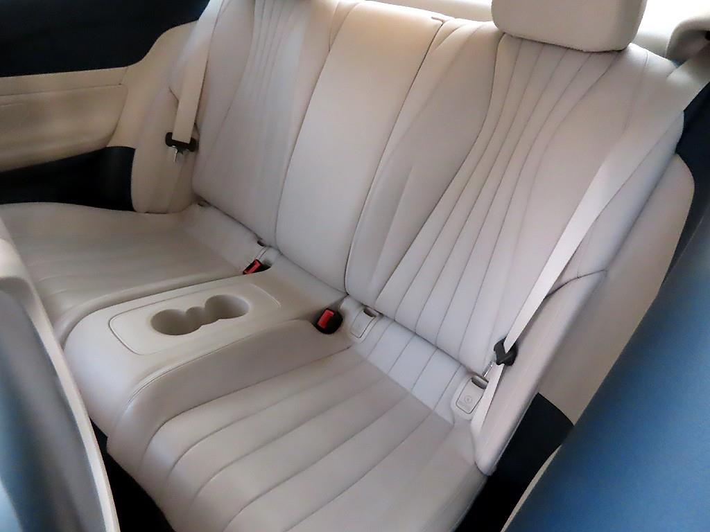 Mercedes Benz E class - Vista 6