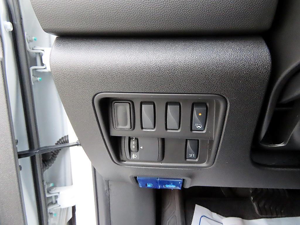 SAMSUNG QM6 - Vista 12