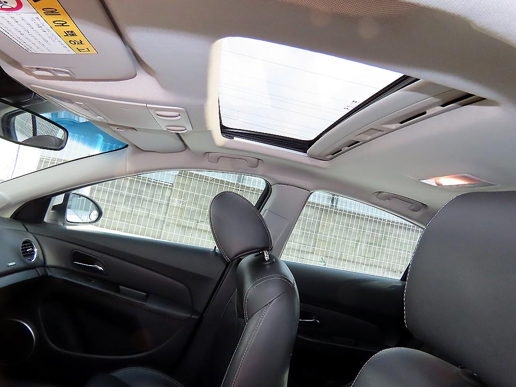 Chevrolet Cruise 2014 Blanco - Importación desde Corea - HF Imports Iquique - Foto 17