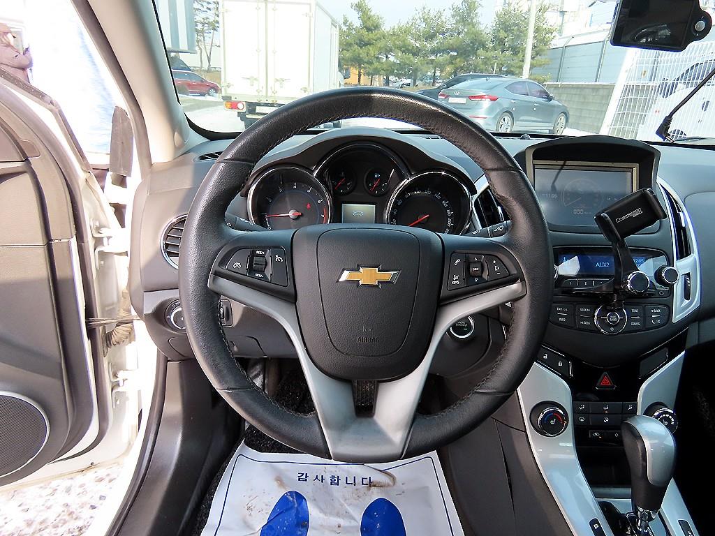 Chevrolet Cruise - Vista 8