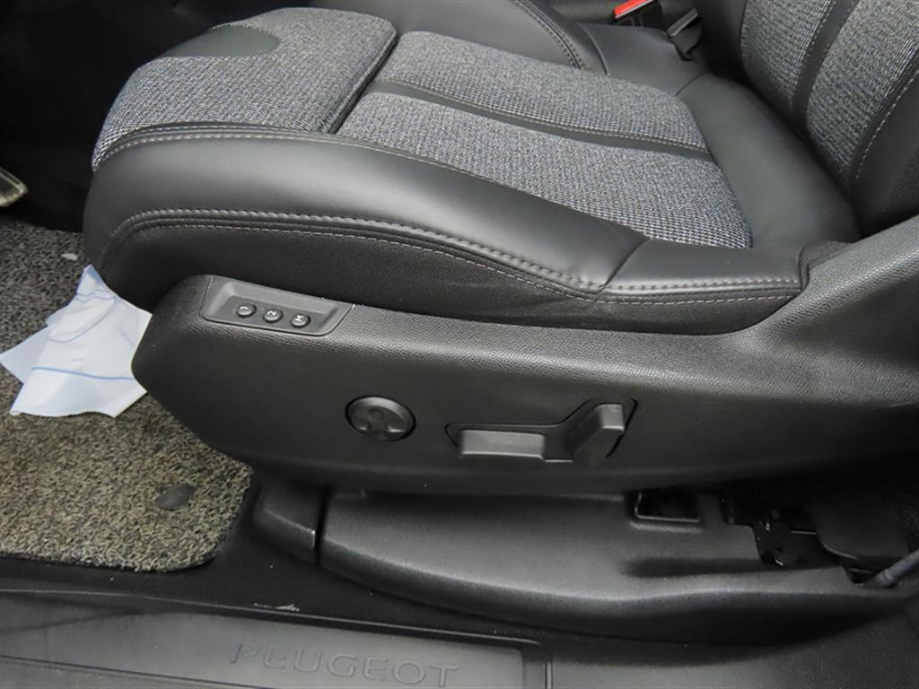 Peugeot 3008 - Vista 12