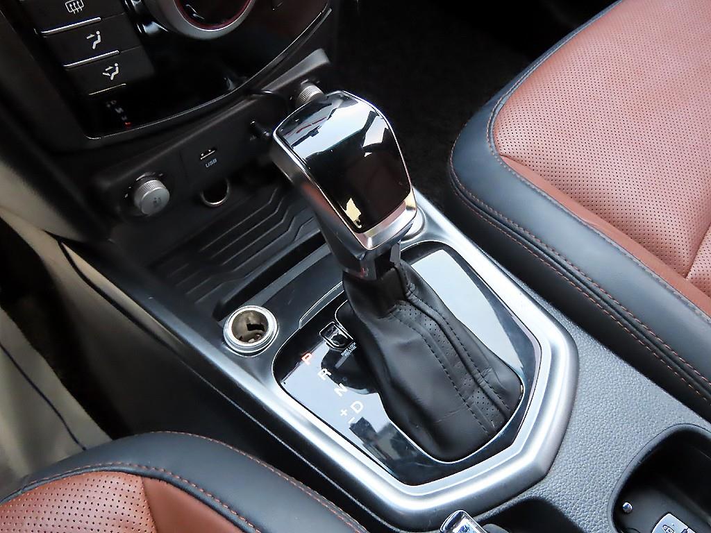 Ssangyong Tivoli - Vista 10