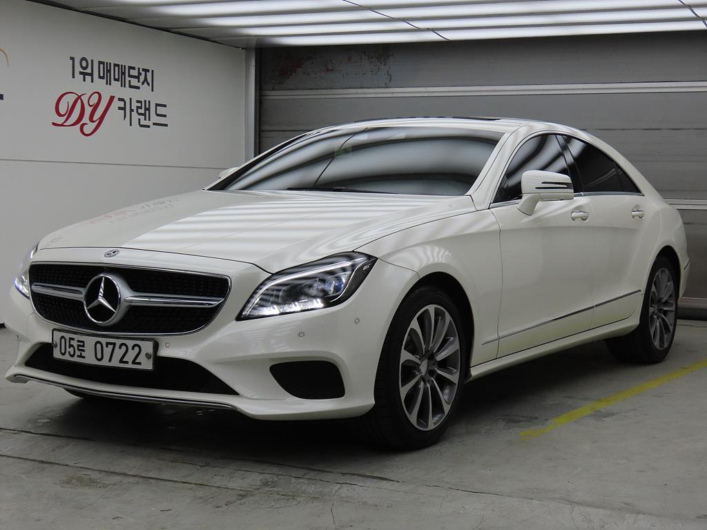 Mercedes Benz CLS Class 2016 Blanco - Importación desde Corea - HF Imports Iquique - Foto 1