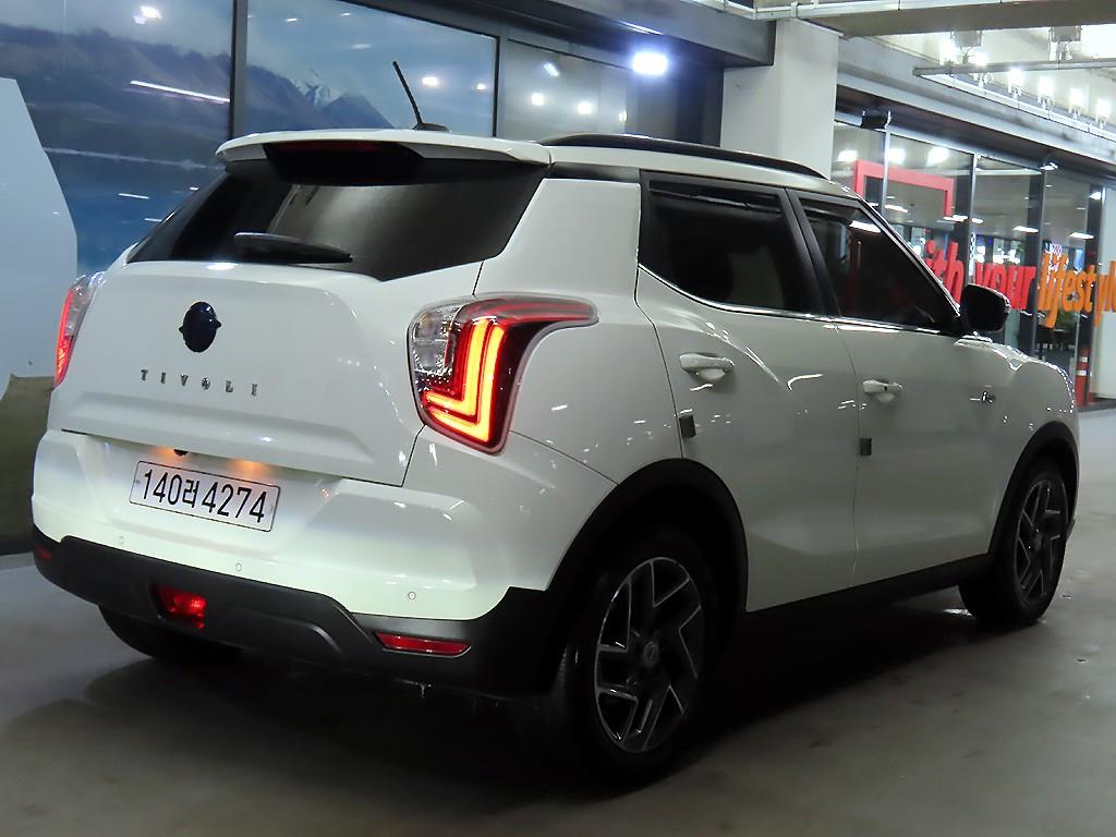 Ssangyong Tivoli - Vista 4