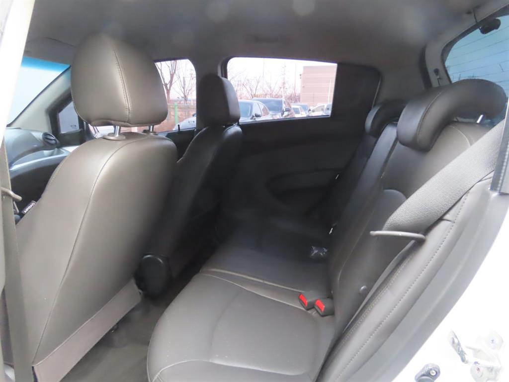 Chevrolet Spark - Vista 11