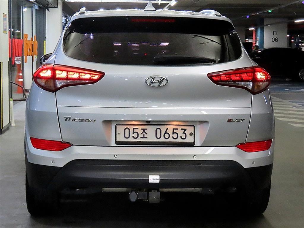 HYUNDAI Tucson - Vista 5