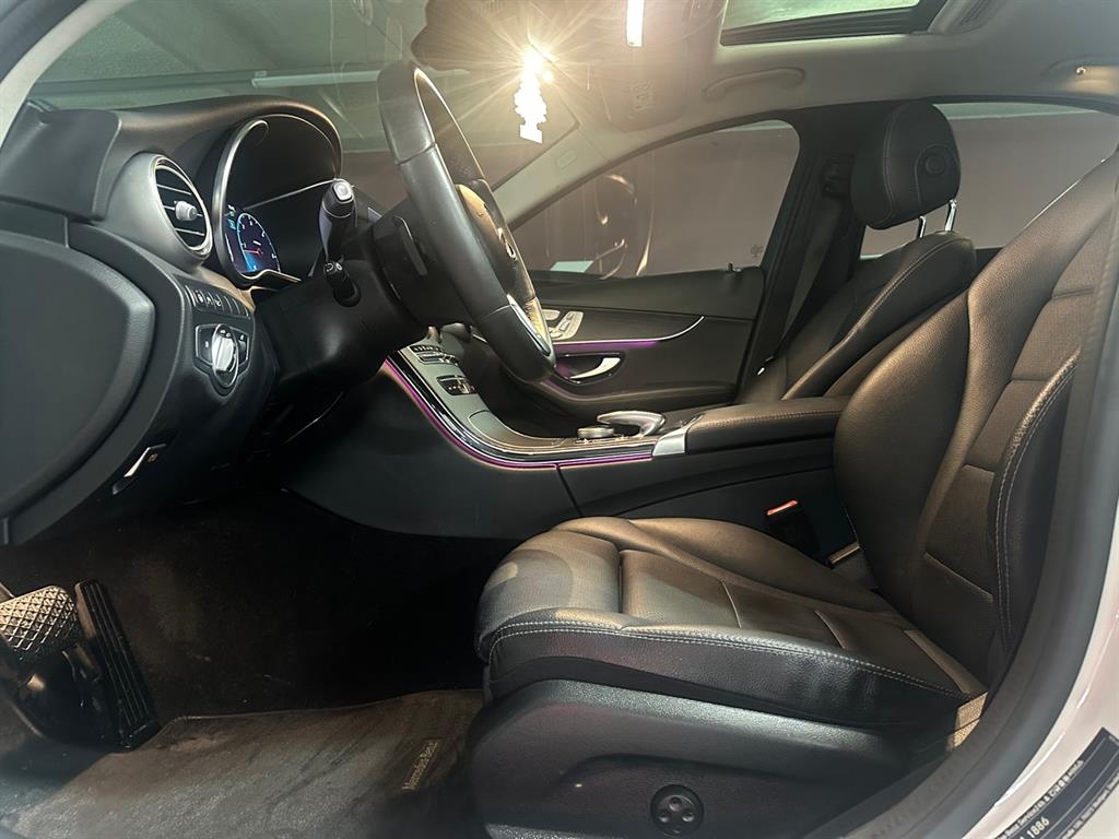 Mercedes Benz C Class - Vista 9