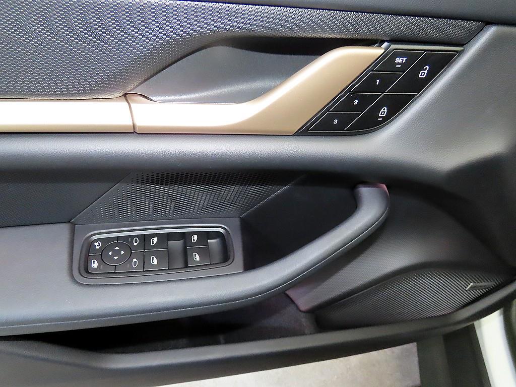 Porsche Taycan 2023 Blanco - Importación desde Corea - HF Imports Iquique - Foto 13