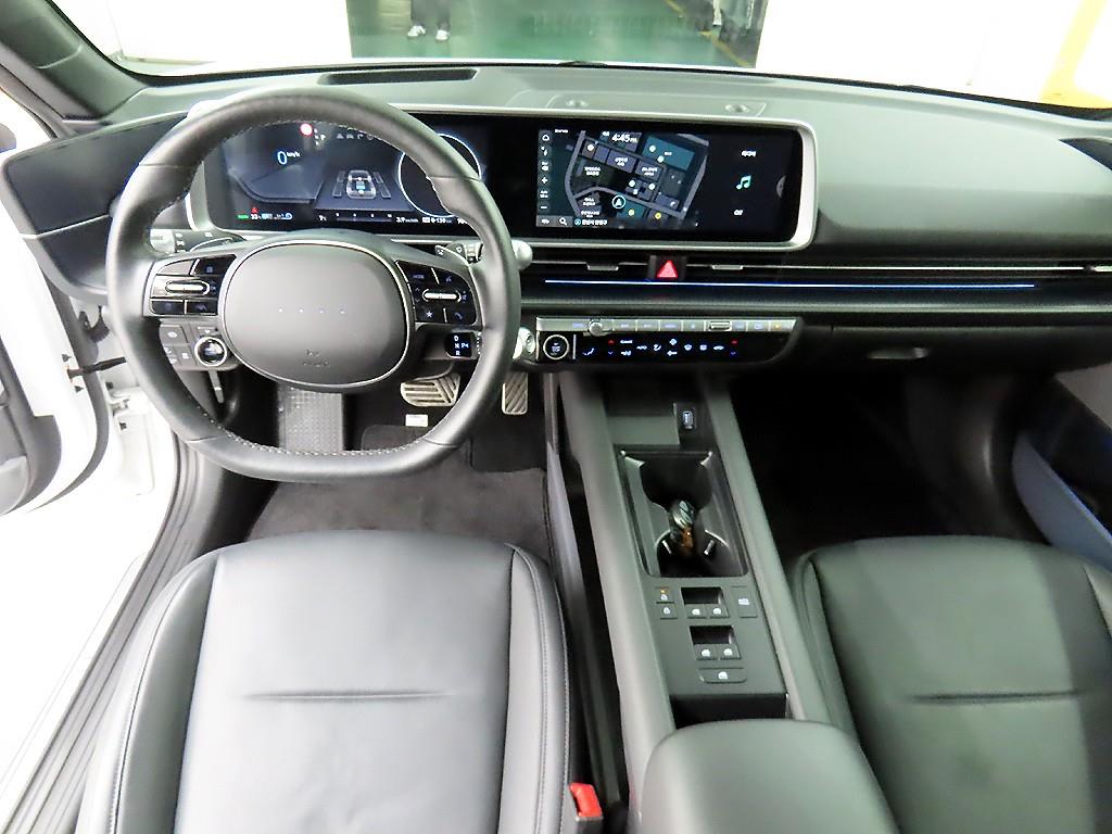 HYUNDAI Ioniq 6 - Vista 7