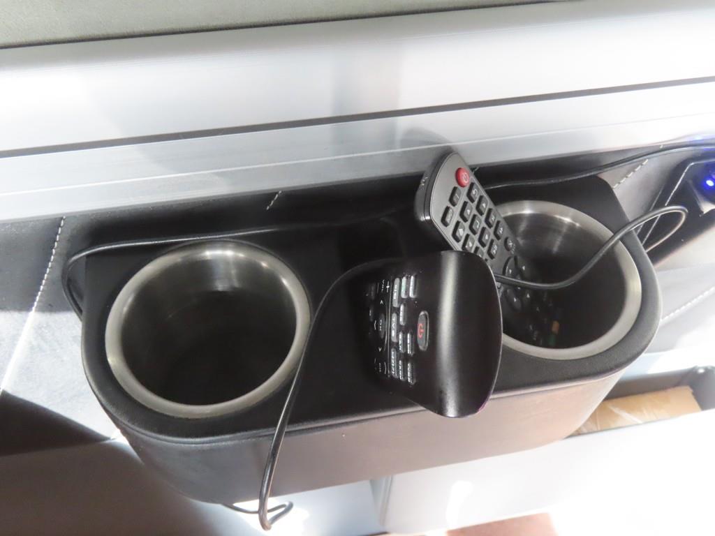 Mercedes Benz Sprinter 2018 Negro - Importación desde Corea - HF Imports Iquique - Foto 17