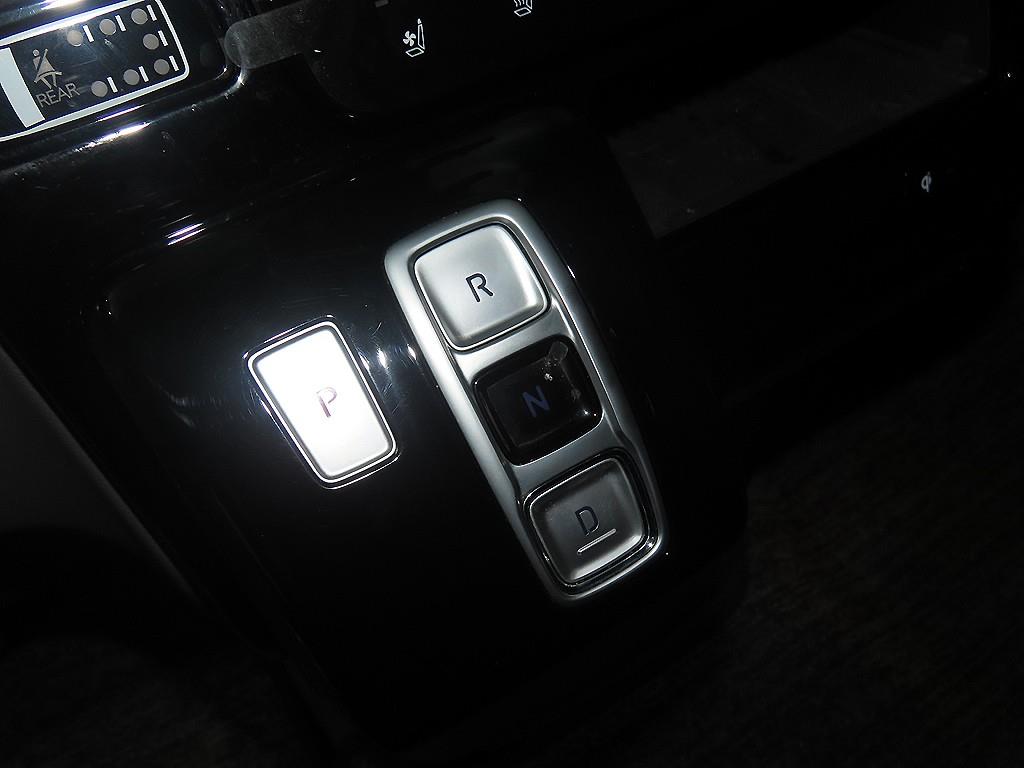 HYUNDAI Staria - Vista 12