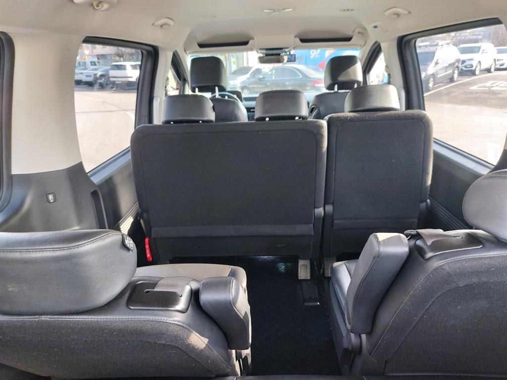 HYUNDAI Staria - Vista 7