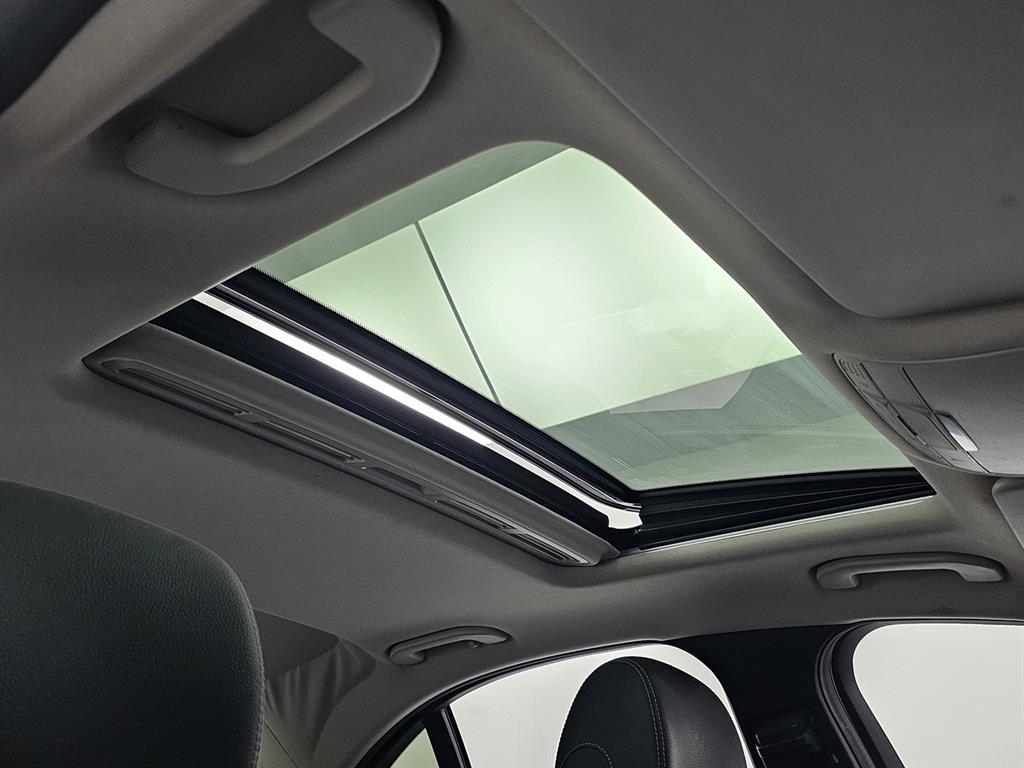 Mercedes Benz C Class 2015 Plateado - Importación desde Corea - HF Imports Iquique - Foto 19