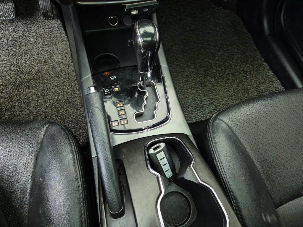 Ssangyong Korando - Vista 8