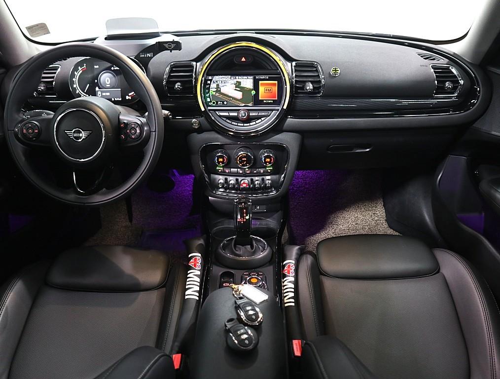 Mini Clubman - Vista 5