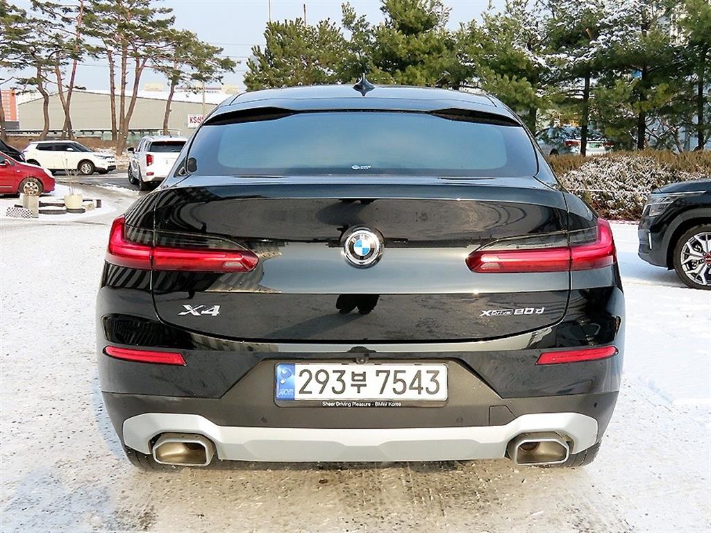 BMW X4 - Vista 4