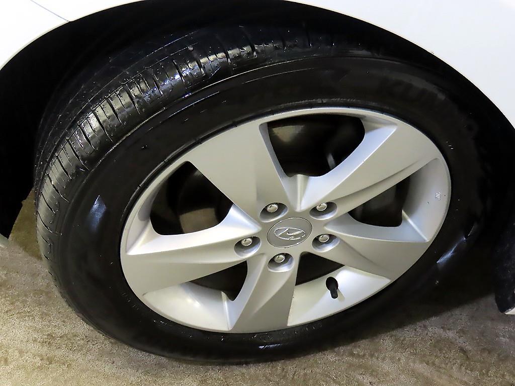 HYUNDAI Avante 2011 Blanco - Importación desde Corea - HF Imports Iquique - Foto 18