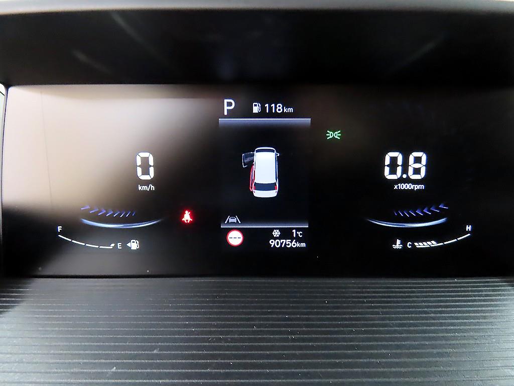 HYUNDAI Staria - Vista 8