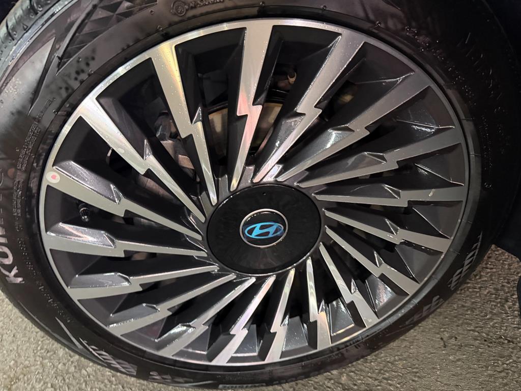 HYUNDAI Grandeur 2026 Negro - Importación desde Corea - HF Imports Iquique - Foto 17